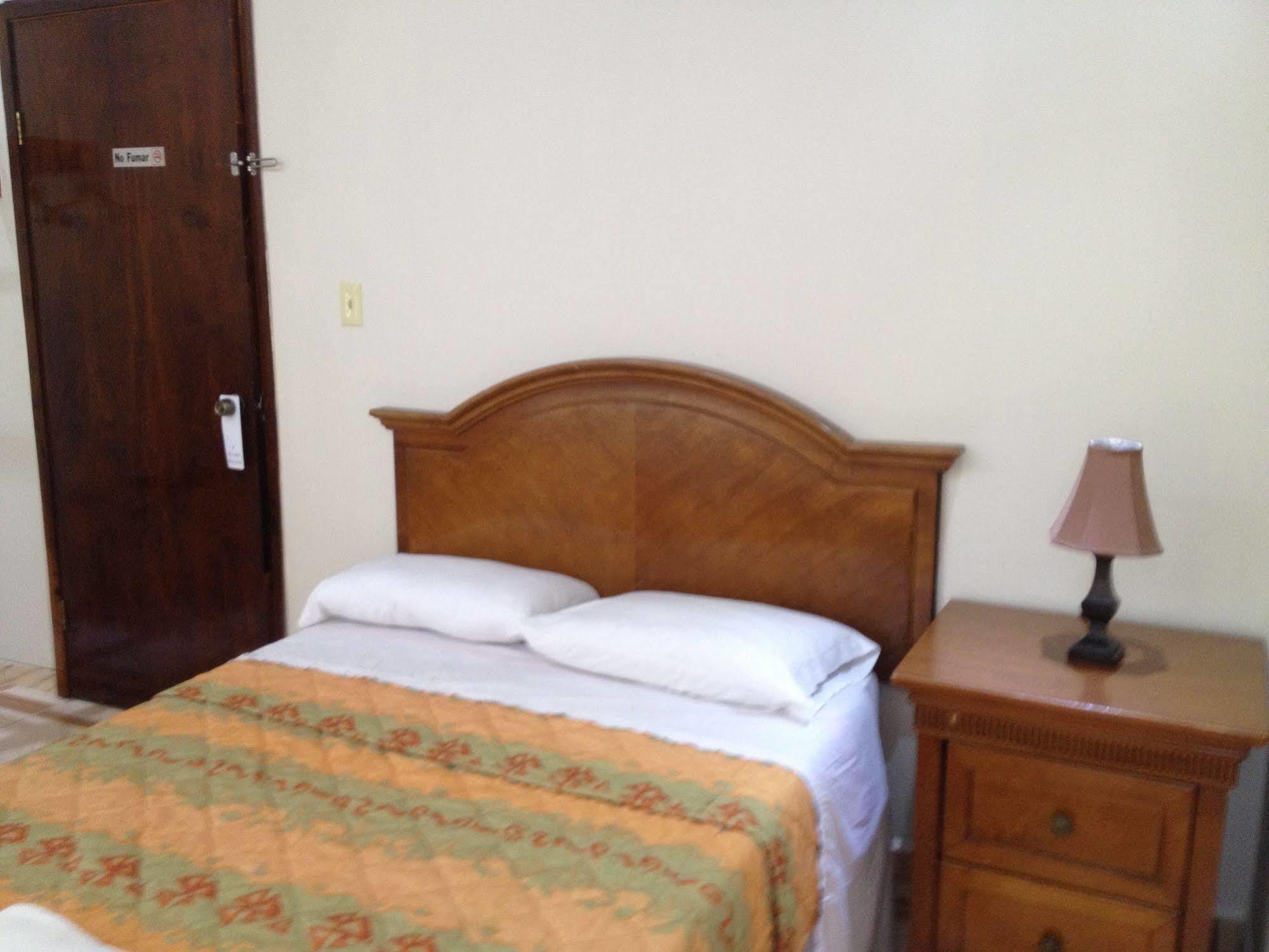Arecibo Inn 외부 사진